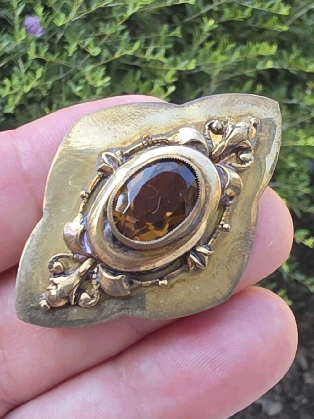 Vintage Victorian Edwardian Revival Amber Glass Stone Brooch C Clasp Marked N-81